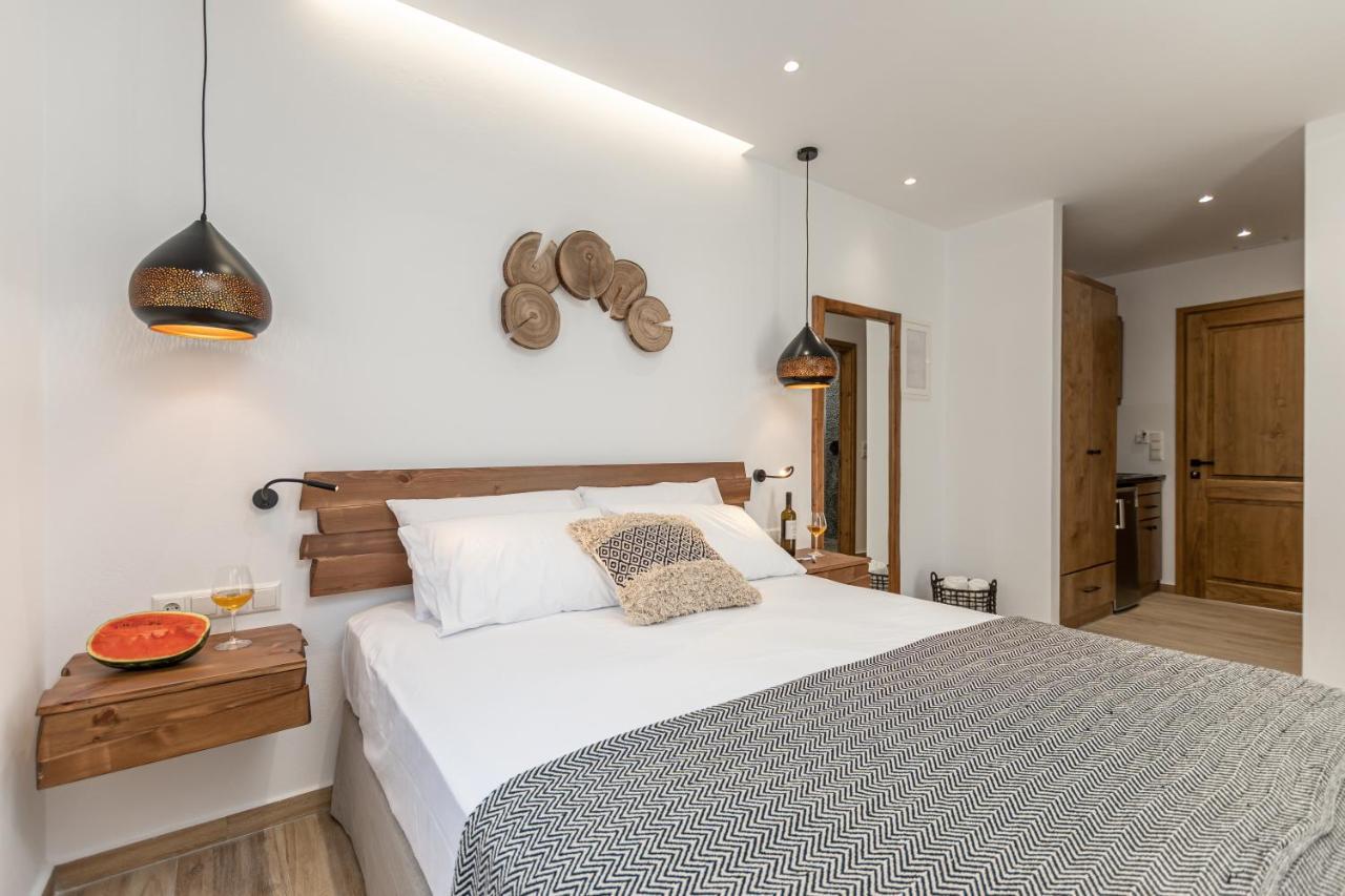 Galazia Boutique Apartments Naxos City Экстерьер фото